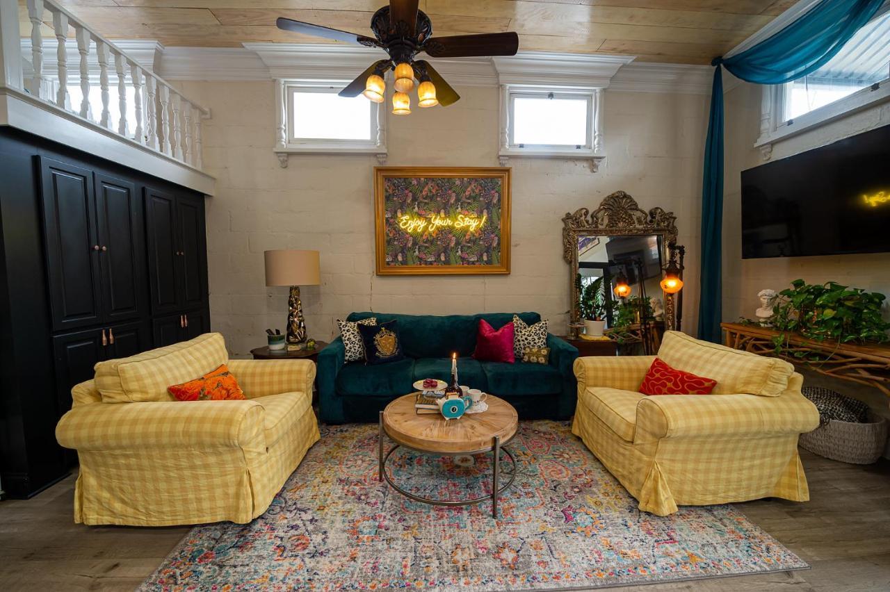 Chateau Royale, Pet Friendly, On Bayou, Downtown! Ню Иберия Екстериор снимка