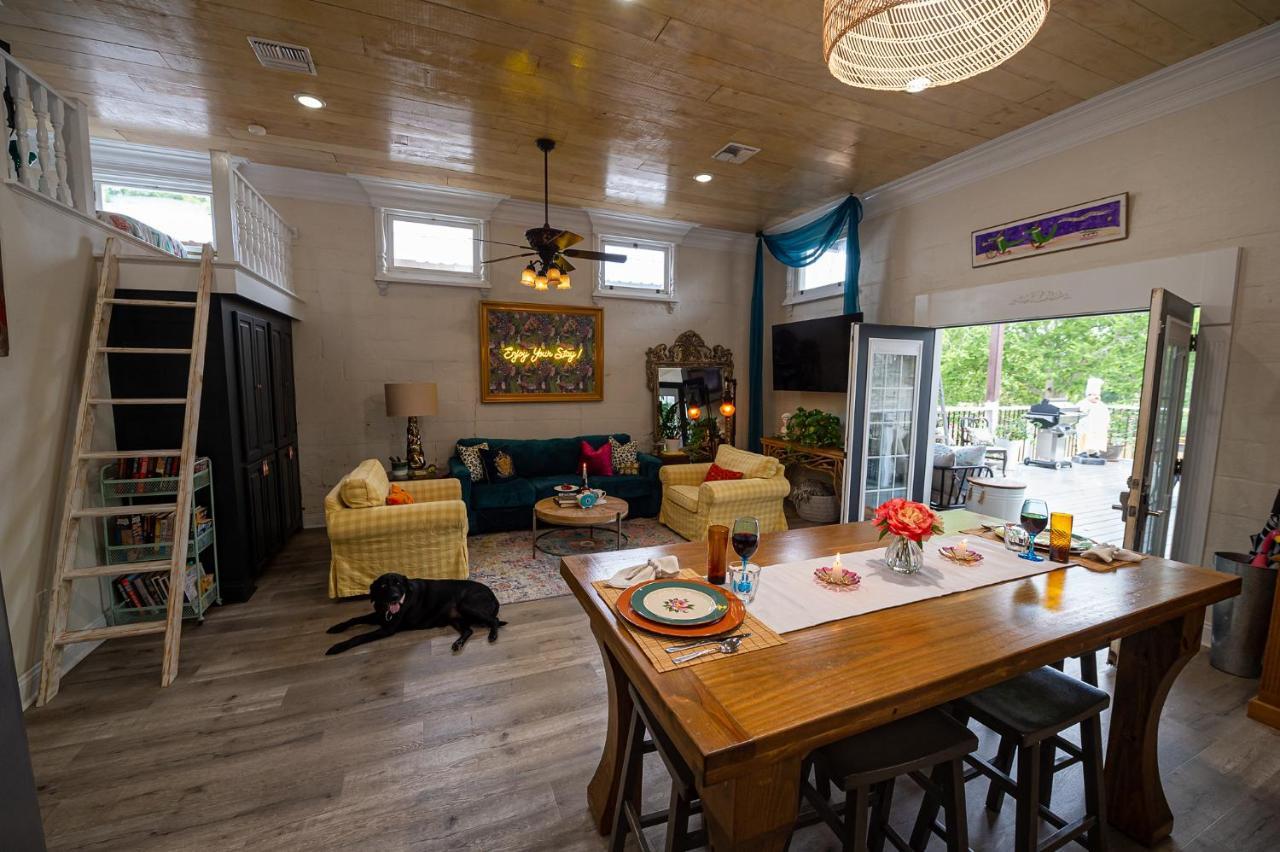Chateau Royale, Pet Friendly, On Bayou, Downtown! Ню Иберия Екстериор снимка